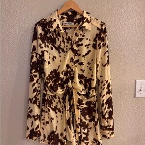 Urban Outfitters Alice Tie-Font Shirt Dress Brown and Cream Size Medium